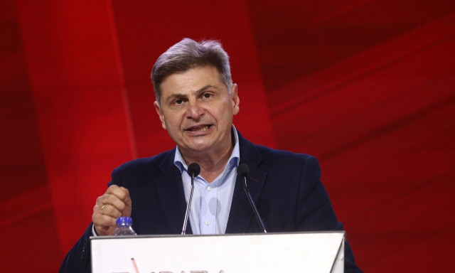 Ο Φαραντούρης εισηγείται κυβέρνηση ειδικού σκοπού με στόχο την κάθαρση