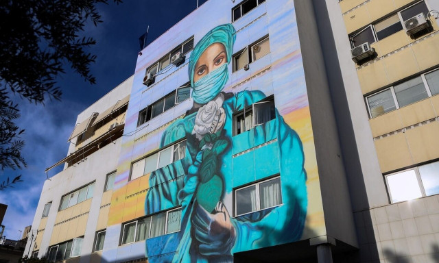 Αγανάκτηση υγειονομικών για τα περιστατικά βίας εναντίον τους - «Σεβαστείτε αυτούς που λέγατε ήρωες»