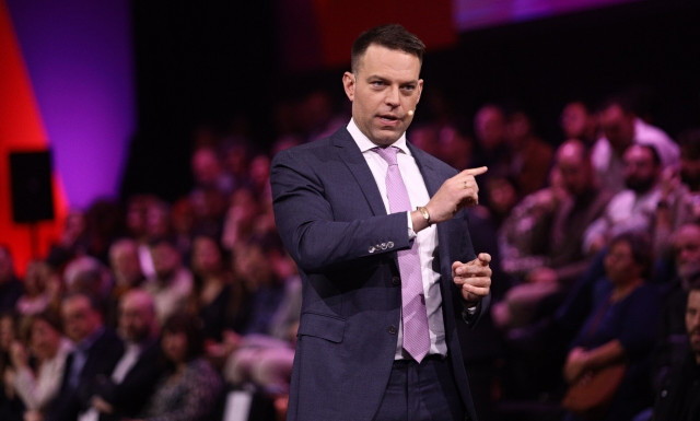 Νέα «πυρά» Κασσελάκη κατά της κυβέρνησης για τα Τέμπη: «Η συγκάλυψη ενός εγκλήματος»