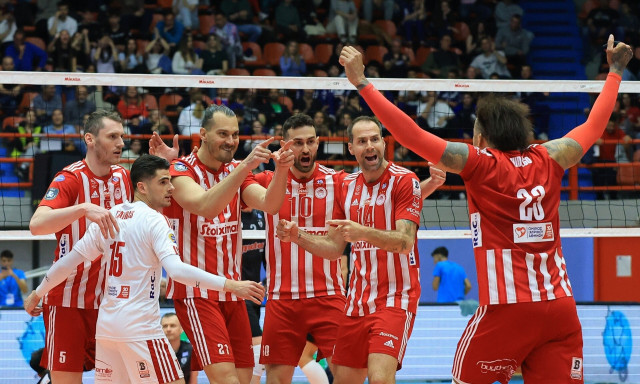 Βόλεϊ: Στον τελικό ο Ολυμπιακός με εκπληκτικό Στερν