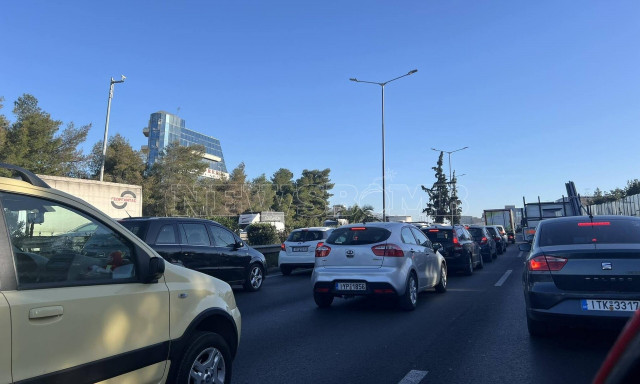 Κίνηση τώρα: «Χάος» στον Κηφισό λόγω καραμπόλας με τουλάχιστον τέσσερα οχήματα