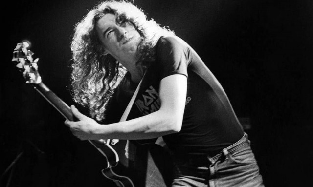 Nτένις Στράτον: Ο πρώην κιθαρίστας των Iron Maiden απαντά - «Πολ Ντι Άνο ή Μπρους Ντίκινσον»;