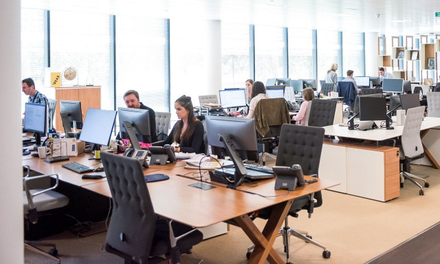 ΓΣΕΒΕΕ για κατώτατο μισθό: Αναγκαία τα μέτρα μείωσης του κόστους λειτουργίας των ΜμΕ