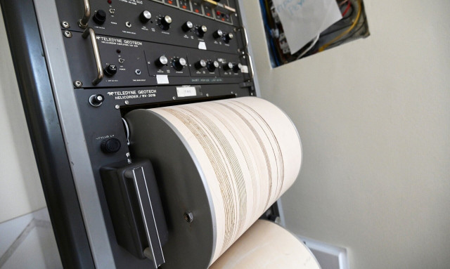 Σεισμός 5,7 ρίχτερ: Το Γεωδυναμικό Ινστιτούτο απαντά για το λάθος με το μέγεθος του προσεισμού