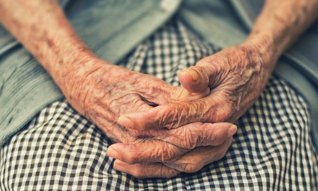 Λαμία: «Μαϊμού» γιατροί άρπαξαν 30.000 ευρώ από ηλικιωμένη