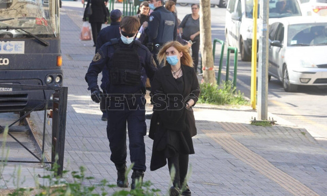 Daily Mail: «Πόζαρε με την Τζωρτζίνα πριν τη σκοτώσει» - Εκτενές ρεπορτάζ για τη Ρούλα Πισπιρίγκου