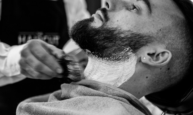 Ελεύθερο το μούσι στον βρετανικό στρατό μετά από 100 χρόνια