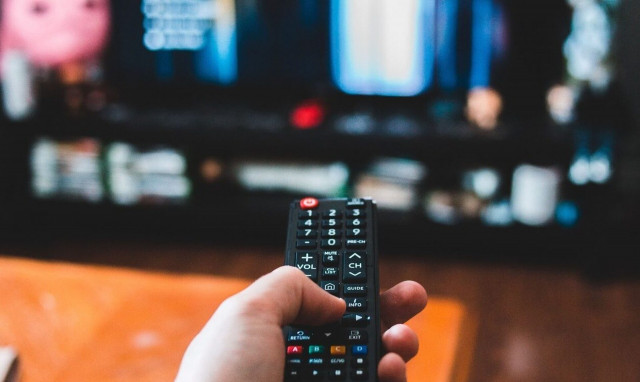 Σοκάρει Ελληνίδα παρουσιάστρια: «Σηκώθηκα να φύγω και με κυνήγησε με το...»