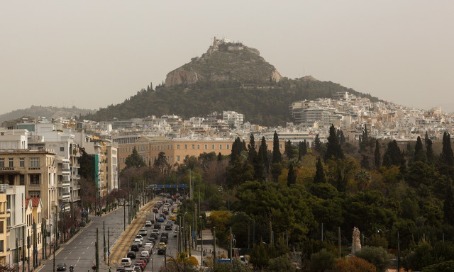 Αφρικανική σκόνη - Παπαθεοδώρου: Άμεσα μέτρα για τη βελτίωση της ποιότητας του αέρα