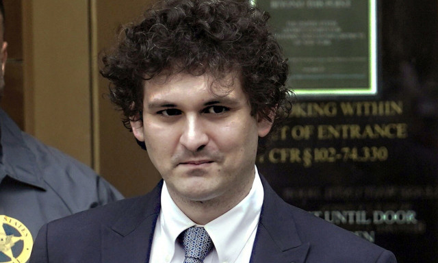 Σαμ Μπάνκμαν-Φριντ: Ο «βασιλιάς των crypto» ειναι γυμνός - Πρώτη συνέντευξη από το κελί της φυλακής
