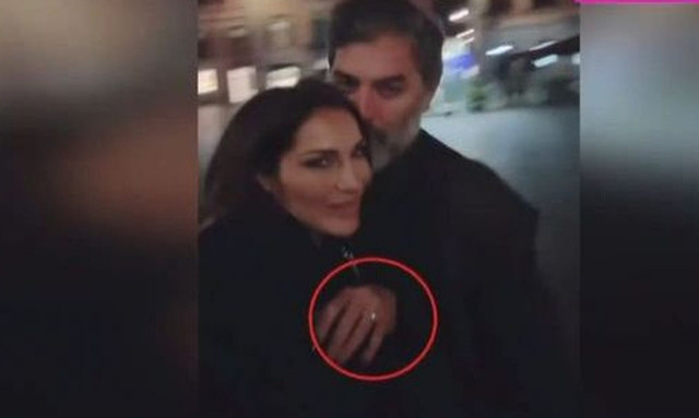 Δέσποινα Βανδή: Η πρώτη αντίδρασή για το δαχτυλίδι που της χάρισε ο Βασίλης Μπισμπίκης