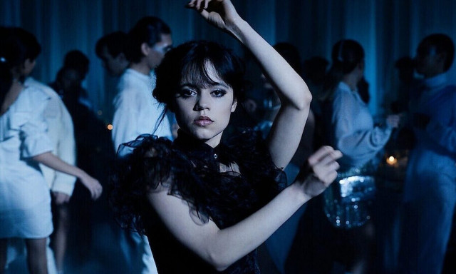 To Netflix ζητά ηθοποιούς για τη 2η σεζόν του «Wednesday» - Πότε ξεκινούν τα γυρίσματα