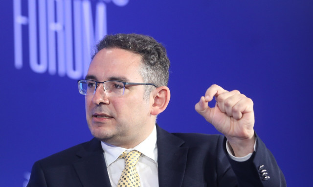 Ποιος είναι ο Στέλιος Κουτνατζής και τι ρόλο αναλαμβάνει