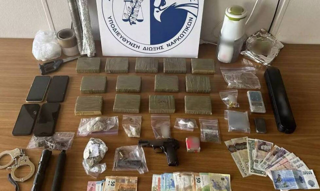 ΕΛ.ΑΣ.: Εξαρθρώθηκε συμμορία διακίνησης ναρκωτικών στο Περιστέρι