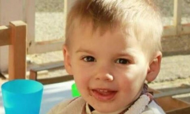 Σοκ στη Γαλλία: Πώς πέθανε ο μικρός Εμίλ; «Χτενίζουν» το σκοτεινό παρελθόν του παππού του