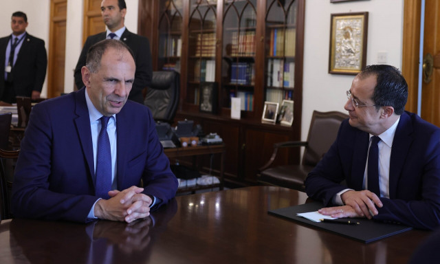 Κύπρος: Ολοκληρώθηκε η συνάντηση του Γιώργου Γεραπετρίτη με τον Νίκο Χριστοδουλίδη