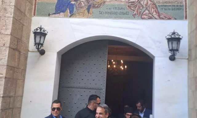 Καλάβρυτα: «Χουνέρι» μοναχών στον Μητσοτάκη για την ψήφιση του γάμου των ομόφυλων ζευγαριών