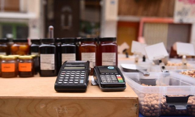 Ολοκληρώνεται η διασύνδεση των ταμειακών μηχανών με τα POS σε 255.000 επιχειρήσεις