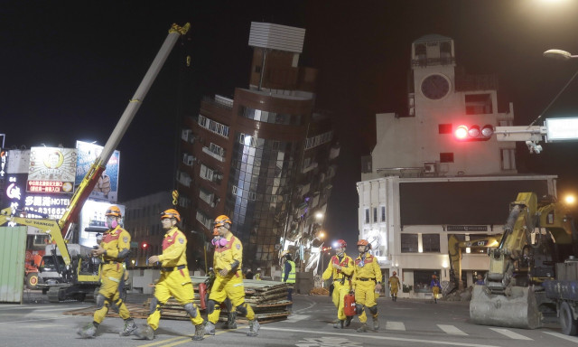 Ταϊβάν: Εικόνες Αποκάλυψης μετά τον σεισμό των 7,4 Ρίχτερ - 9 νεκροί, πάνω από 800 τραυματίες