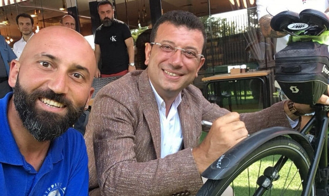 «Όταν χόρεψα ποντιακά με τον Ιμάμογλου» - Η συγκινητική υποδοχή σε Έλληνα από τον δήμαρχο της Πόλης