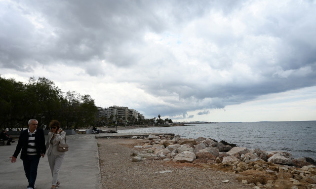 Καιρός - Αρναούτογλου: Συνεχίζεται το καλοκαίρι - Αλλάζει από εβδομάδα το σκηνικό με μπόρες