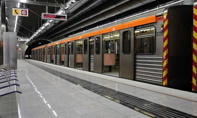 Piraeus metro station to close on Saturday and Sunday, except for line 1