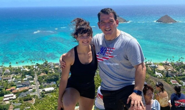 Πύρρος Δήμας: Η κόρη του άλλαξε το επώνυμό της στα social media–Υπογράφει με το επίθετο της μητέρας