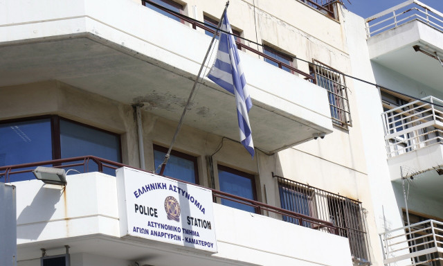 Άφαντη η ΕΛ.ΑΣ. από τις 22:00 έως τις 06:00 - Τμήματα χωρίς φρουρό και με μόνο δύο άτομα βάρδια