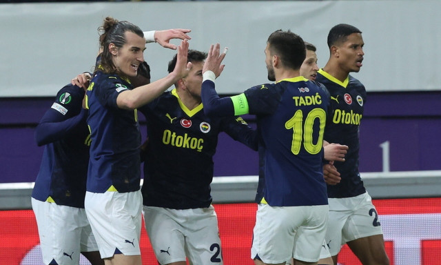 Τουρκία: Χαμός με Φενέρμπαχτσε - Μποϊκοτάρει τον τελικό με Γαλατά | Θα φύγει μετά τη σέντρα