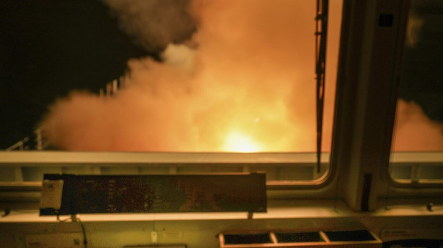 Υεμένη: Εμπορικό πλοίο στο στόχαστρο των Χούθι - Αναχαιτίστηκε ο πύραυλος