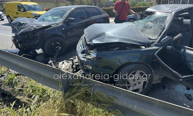 Ημαθία: Δύο τραυματίες μετά από σφοδρή σύγκρουση αυτοκινήτων στο Νησέλι