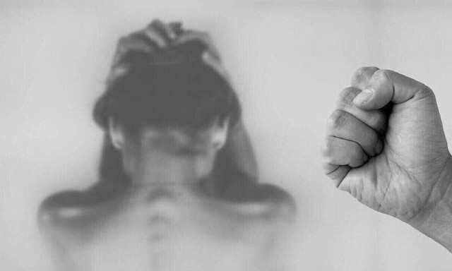 Άγιοι Ανάργυροι: 3.000 καταγγελίες για ενδοοικογενειακή βία μετά τη δολοφονία της Κυριακής