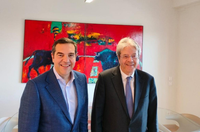 Οι κρίσιμες εξελίξεις στην Ευρώπη στο επίκεντρο της συνάντησης Τσίπρα - Τζεντιλόνι