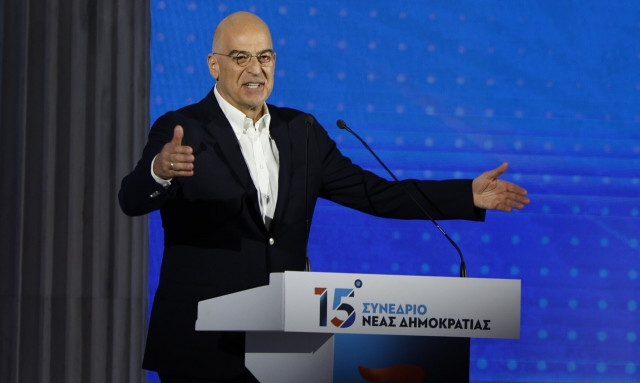 Defence Min Dendias to participate at 9th Delphi Economic Forum