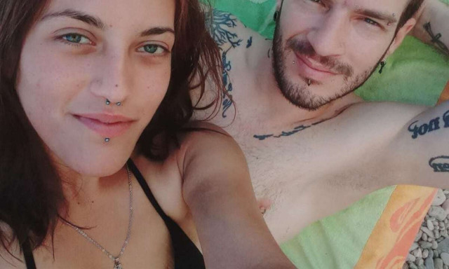 Άγιοι Ανάργυροι: Η φωτογραφία ντοκουμέντο της Κυριακής με μελανιές στο χέρι