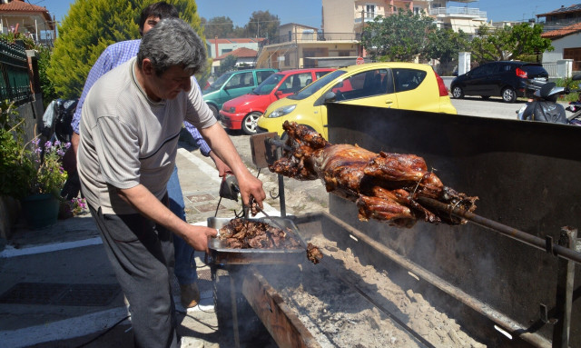 Πάσχα 2024: Σε ποια τιμή αναμένεται να πουληθεί το αρνί και το κατσίκι - Ρεπορτάζ Newsbomb.gr