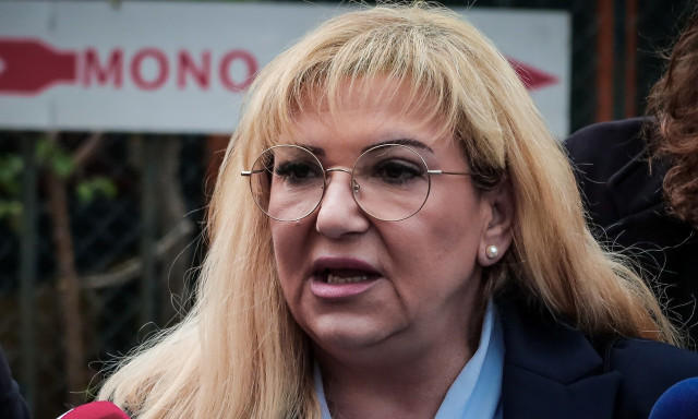 Γιώργος Καραϊβάζ: «Να είσαι στο φως να πετάς ελεύθερος να μας προστατεύεις», γράφει η σύζυγός του