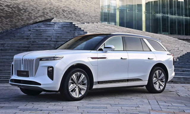 Το θηριώδες SUV της Hongqi εισβάλει στην Γερμανία