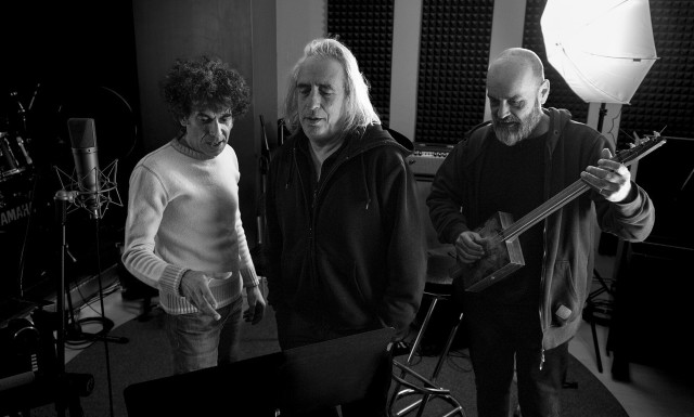 Υπόγεια Ρεύματα: Στο στούντιο με τον Γιάννη Αγγελάκα