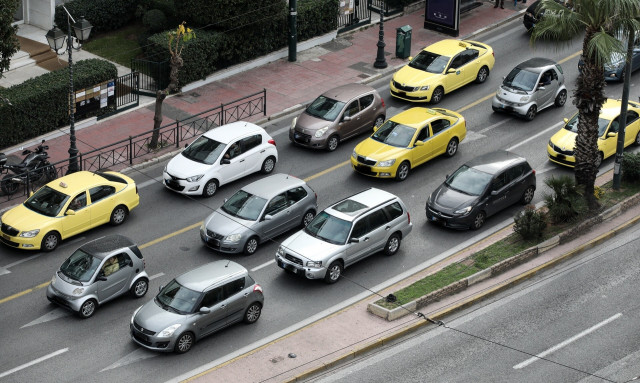 Τέλη κυκλοφορίας: Τι προβλέπει η πληρωμή με τον μήνα – Ποιους αφορά