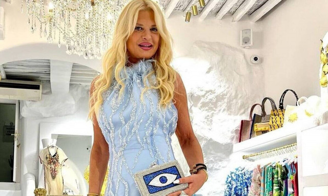 Μαρίνα Πατούλη: «Ξαναχτύπησε» με νεά φωτογραφία και μαύρο μαλλί στο Instagram (pic)