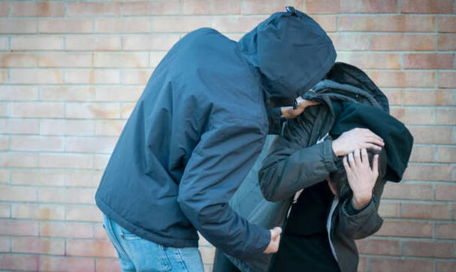 Αίγιο: Ανήλικοι έστησαν καρτέρι σε μαθητή και τον ξυλοκόπησαν άγρια - Στο νοσοκομείο 17χρονος