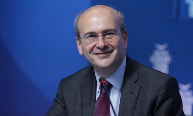 «Καμπανάκι» στις τράπεζες από Χατζηδάκη: Μειώσετε τις προμήθειες αλλιώς έρχεται νομοθετική ρύθμιση