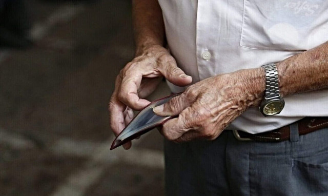 Συντάξεις: Έρχονται αυξήσεις με τη μείωση της Εισφοράς Αλληλεγγύης