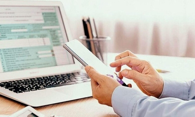 Περισσότεροι από 300.000 έχουν κατεβάσει το myAADEapp στα κινητά τους τηλέφωνα