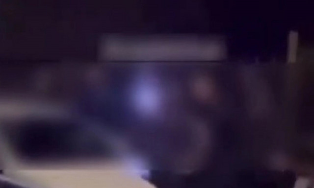 Άγριο επεισόδιο μεταξύ αστυνομικών και νεαρών στην Πάτρα: «Άσε την κοπέλα»