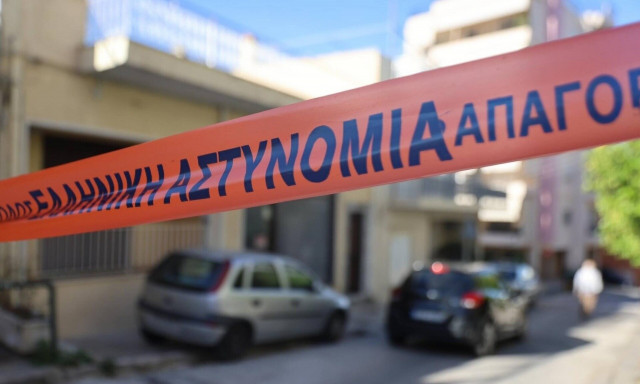 Ηλιούπολη: Κινητά και καραμπίνα δίνουν απάντηση για την οικογενειακή τραγωδία