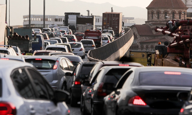 Κίνηση τώρα: Τροχαίο ατύχημα στον Ασπρόπυργο - Κίνηση σε Κηφισίας και Κηφισό