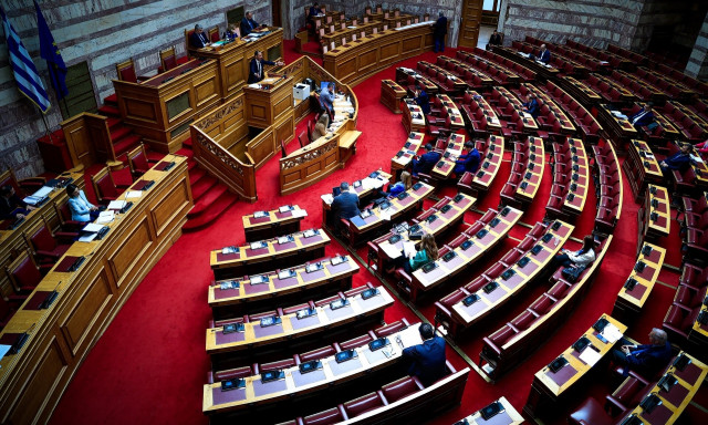 Ψηφίστηκε το νομοσχέδιο για τη δημόσια υγεία και το ΕΣΥ