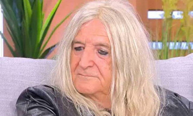 Απίστευτες ατάκες Καρβέλα: Κατάπτυστα συστημικός όποιος ζει στο Άγιον Όρος